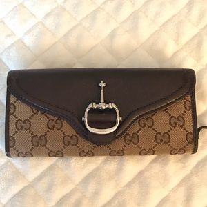 Gucci women’s wallet